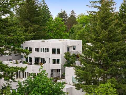 48 EAGLE CREST DR, Lake Oswego, OR 97035
