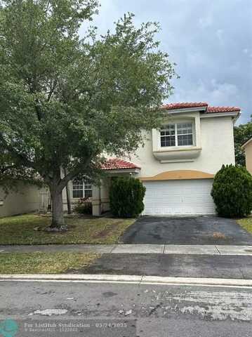 73 Gables Blvd, Weston, FL 33326