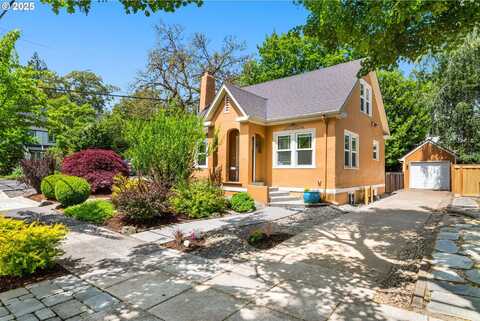 3305 NE SISKIYOU ST, Portland, OR 97212
