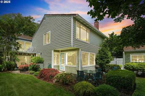 570 N HAYDEN BAY DR, Portland, OR 97217