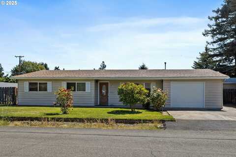 231 NE CHESTNUT AVE, Myrtle Creek, OR 97457