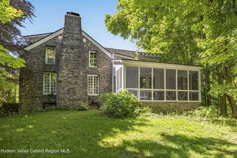 1716 Route 212, Saugerties, NY 12477