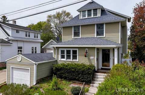 1029 Second, Marquette, MI 49855
