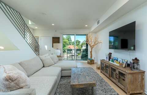 11594 Riverside Drive, Valley Village, CA 91607