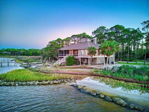 1419 Dove Ln, St. George Island, FL 32328