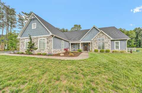 700 Thornblade WAY, Blue Ridge, VA 24064