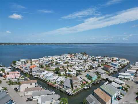 467 Nettles Boulevard, Jensen Beach, FL 34957