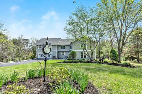 145 W Arrowhead CT, Troutville, VA 24175