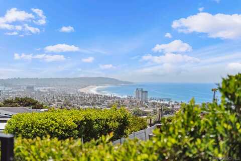 5560 Moonlight Lane, La Jolla, CA 92037