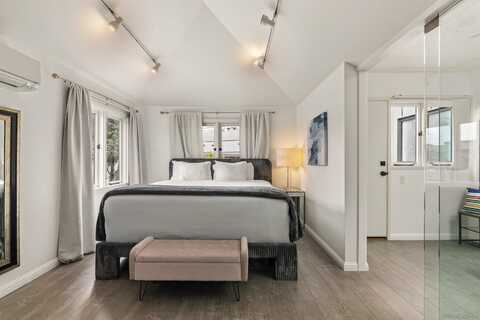 1264.5 Prospect Street, La Jolla, CA 92037