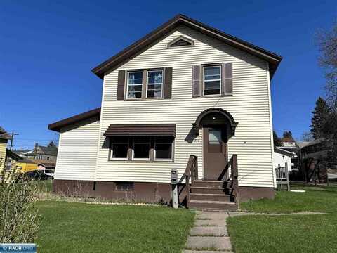 914 Douglas Ave, Eveleth, MN 55734