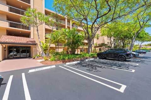 450 Egret Circle, Delray Beach, FL 33444