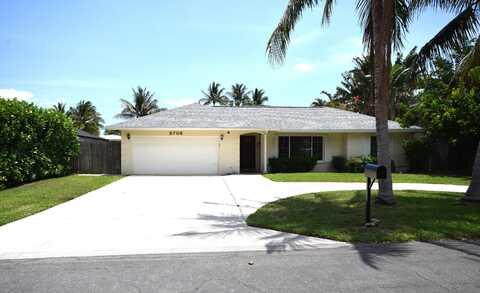 2706 SW 8th Street, Boynton Beach, FL 33435