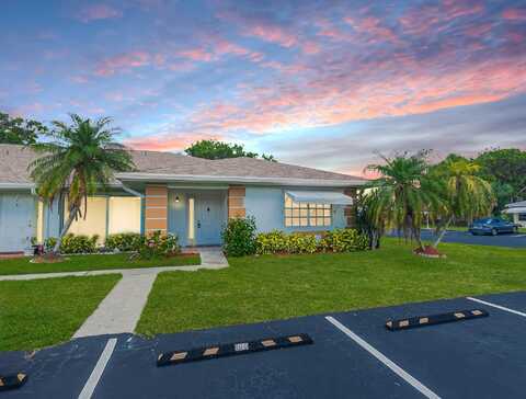 517 SE Crooked Lake Lane, Fort Pierce, FL 34982