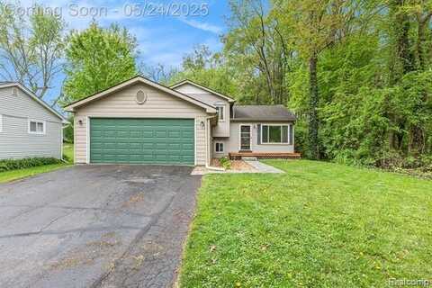 3489 Lexington Road, Waterford, MI 48328
