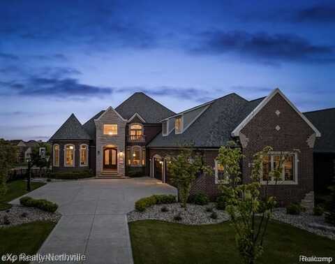 10387 STONEY POINT Drive, South Lyon, MI 48178