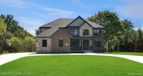 7118 Oak Ridge Court, Clarkston, MI 48348