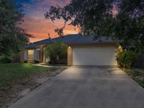 3182 SW Cathedral Street, Port Saint Lucie, FL 34953