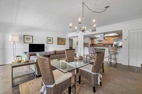 11863 Wimbledon Circle, Wellington, FL 33414