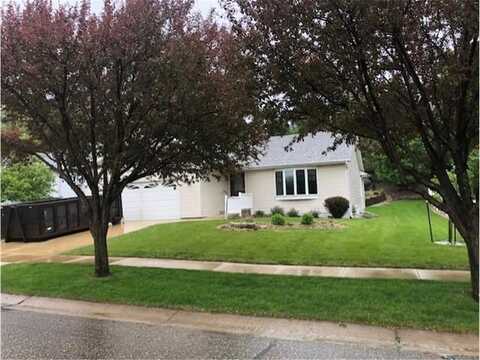 2023 Woodcrest Lane SW, Rochester, MN 55902