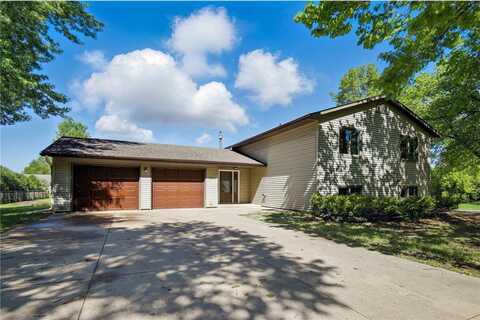 1900 Greenwood Drive, Owatonna, MN 55060