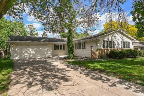 4020 Orleans Lane N, Plymouth, MN 55441