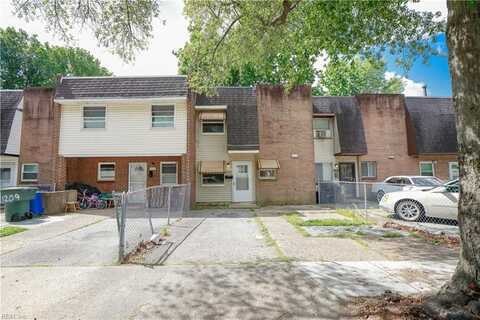 1207 Bunsen Court, Norfolk, VA 23513