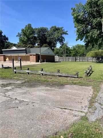 10189 Warwick Boulevard, Newport News, VA 23601