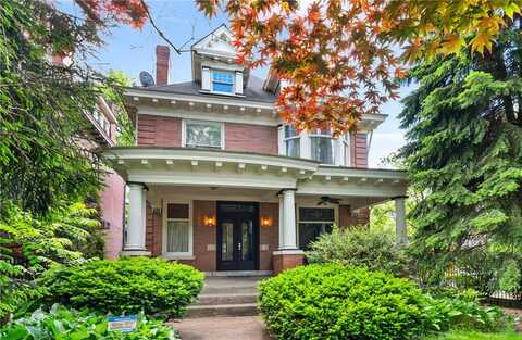 1800 Wightman St, Squirrel Hill, PA 15217