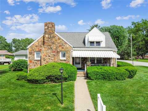 1068 Lakeview Dr, Unity, PA 15650