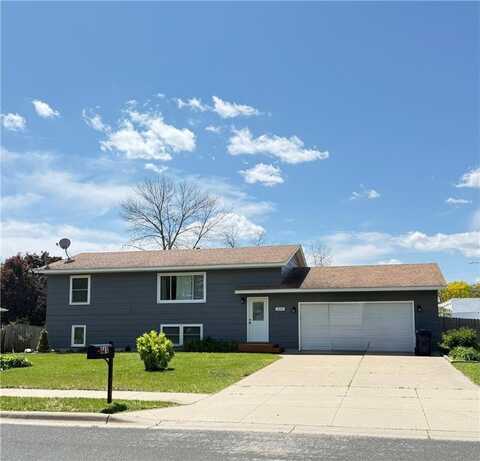 310 S Chestnut Street, Belle Plaine, MN 56011