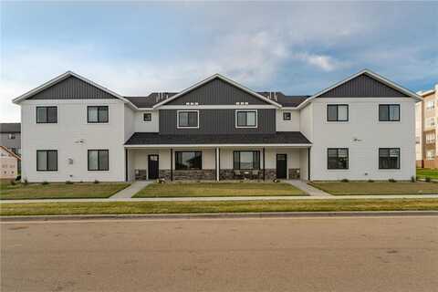 5227 Harvest Square Lane NW, Rochester, MN 55901