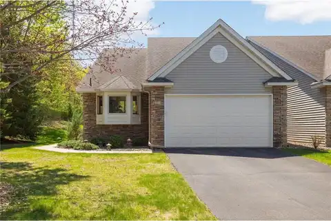 1011 Hesli Hill Court, Shoreview, MN 55126