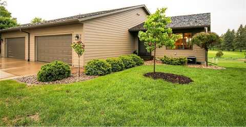 966 Rolling Greens Lane NW, Hutchinson, MN 55350
