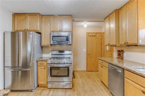 1221 43rd Avenue NE, Columbia Heights, MN 55421