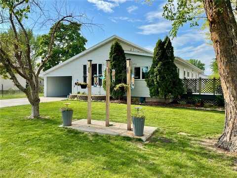 729 10th Street E, Wabasha, MN 55981