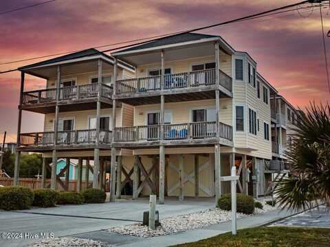 621 N Shore Drive, Surf City, NC 28445