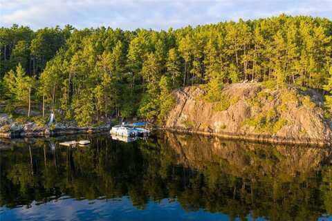X Waters Island, Morris, MN 55731