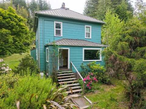 88447 LAMPA LN, Coquille, OR 97423