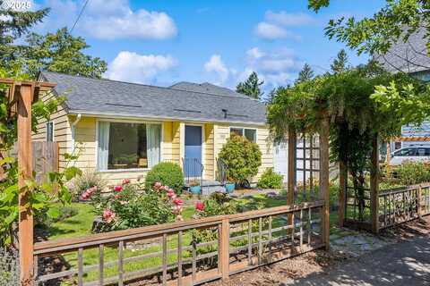 5515 SE 62nd AVE, Portland, OR 97206