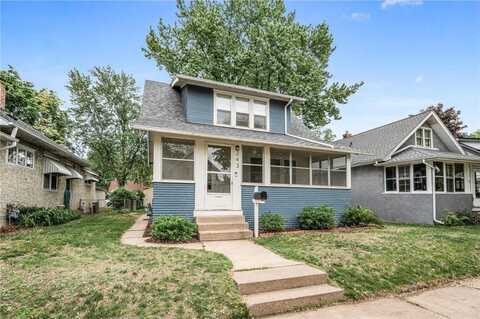 243 9th Avenue S, South Saint Paul, MN 55075