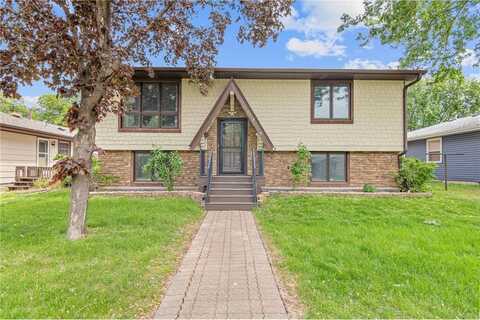 4418 Chowen Avenue N, Robbinsdale, MN 55422