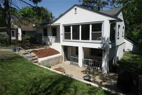 2417 South Avenue E, North Saint Paul, MN 55109