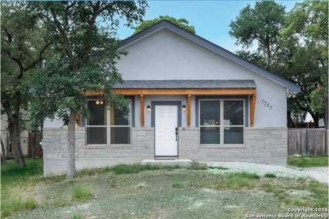 1547 Bonnyview Drive, Canyon Lake, TX 78133