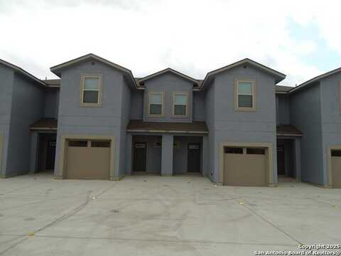14111 Fratelli Rd., San Antonio, TX 78233