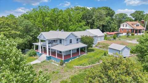 225 N Maple ST, Vinton, VA 24179