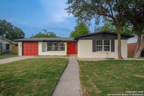 206 Scott, Universal City, TX 78148