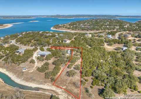 995 Five Oaks, Canyon Lake, TX 78133