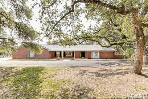 110 Cliffside Dr, Shavano Park, TX 78231