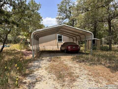 180 Sandy Oaks, Seguin, TX 78155